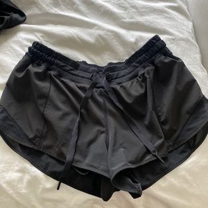Lululemon hotty hot shorts